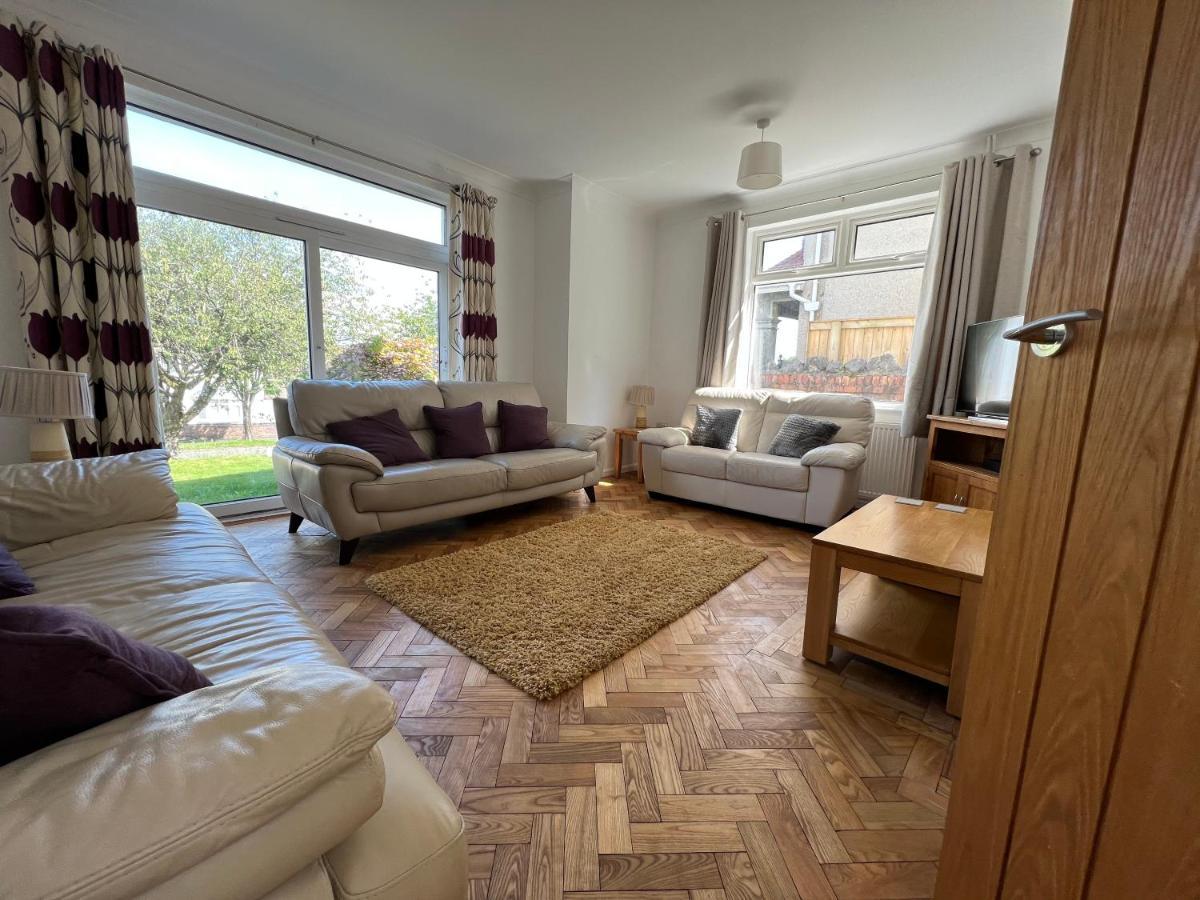 Gower Getaway - Parking & Ensuite Суонси Экстерьер фото